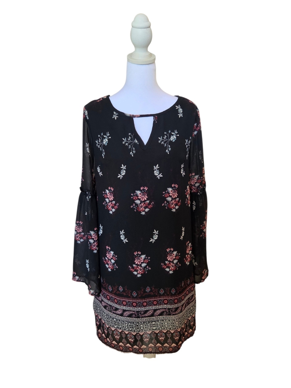 Xhilaration Black Floral Keyhole Tunic with Pink and Cream Accents